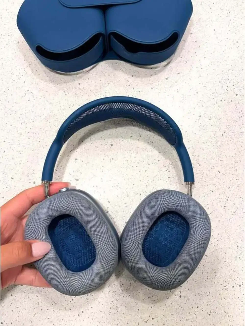 Apple AirPod Max - First Generation